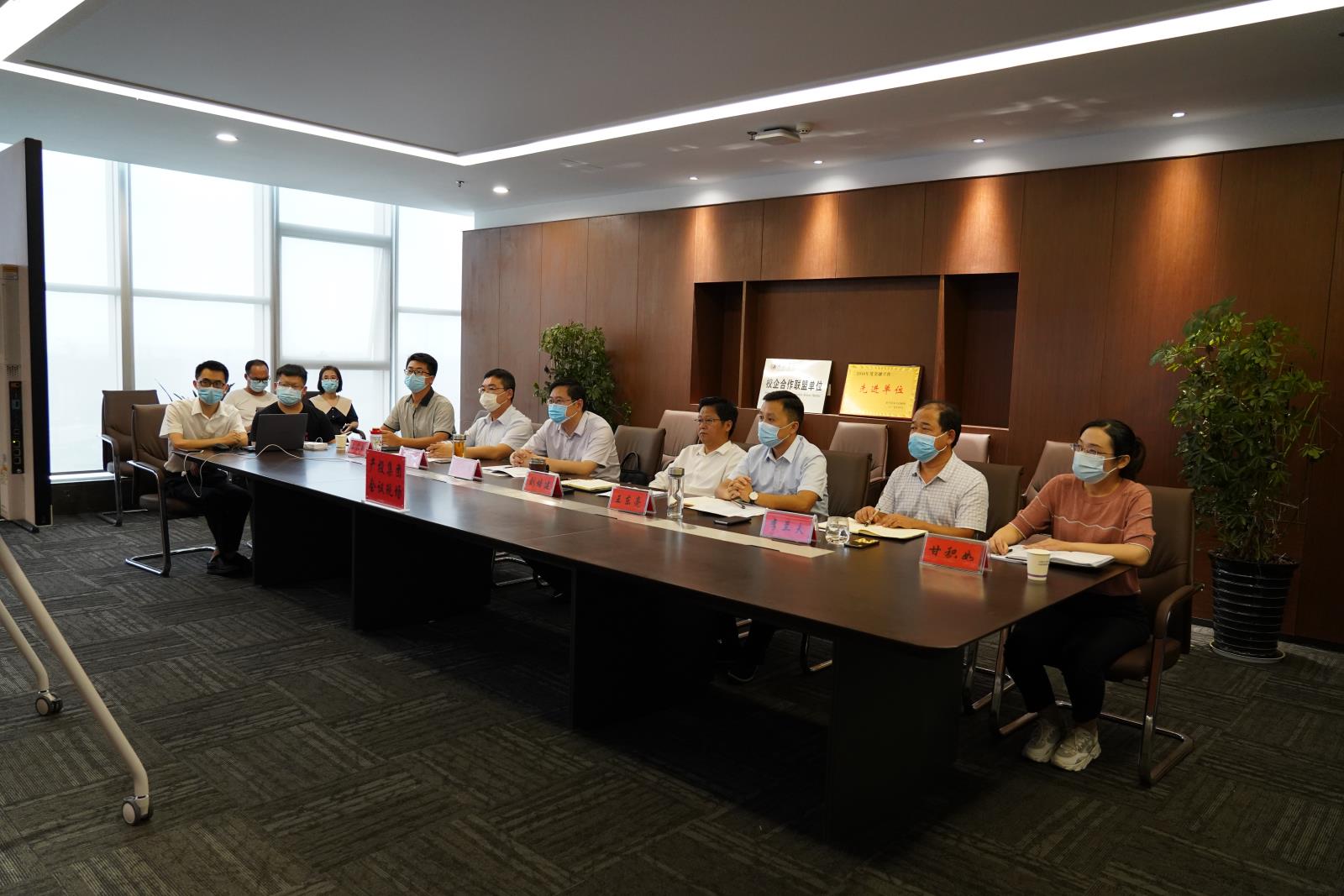 路演1.jpg 路演1.jpg