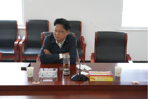 市產(chǎn)業(yè)集團董事長劉培建前往確山縣鑫龍昌調(diào)研工作(1)286.png 市產(chǎn)業(yè)集團董事長劉培建前往確山縣鑫龍昌調(diào)研工作(1)286.png